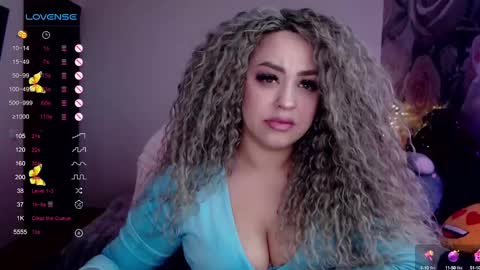 Snapshot of _just_a_queen_3 chatting on 03.04.25 _just_a_queen_3 online show from 03.04.25