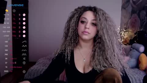 Snapshot of _just_a_queen_3 chatting on 03.12.25 _just_a_queen_3 online show from 03.12.25