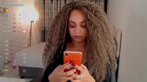 Snapshot of _just_a_queen_3 chatting on 10.05.25 _just_a_queen_3 online show from 10.05.25