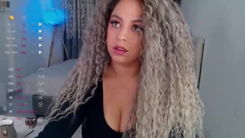 Snapshot of _just_a_queen_3 chatting on 10.17.25 _just_a_queen_3 online show from 10.17.25