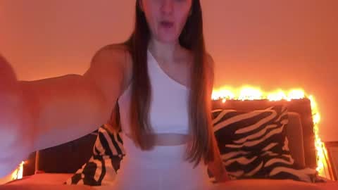 _just_a_simple_girl online show from 12.18.24