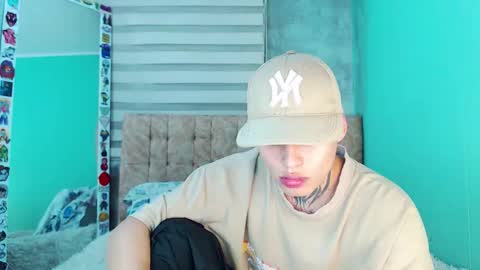 Snapshot of _justinmoon2 chatting on 11.23.25 mod online show from 11.23.25