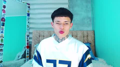 Snapshot of _justinmoon2 chatting on 11.24.25 mod online show from 11.24.25