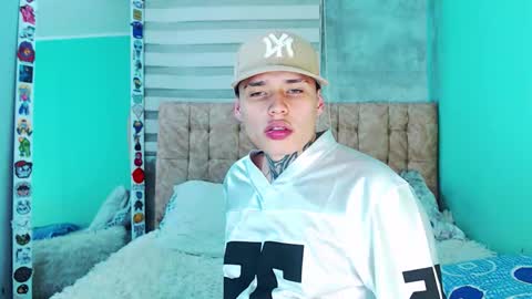 Snapshot of _justinmoon2 chatting on 11.25.25 mod online show from 11.25.25