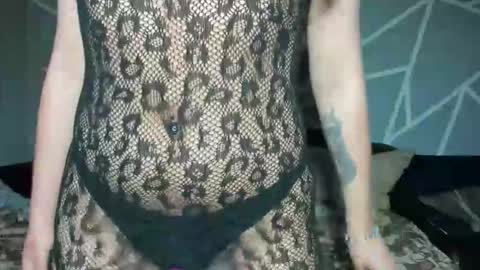 Snapshot of _justtease_ chatting on 05.08.26 Dennise online show from 05.08.26
