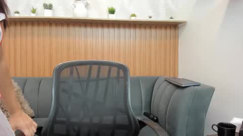 Amanda online show from 10.31.25