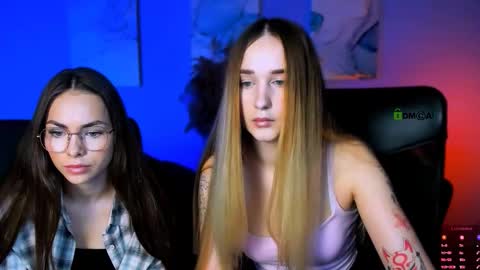 _kellykitten_ online show from 11.24.25