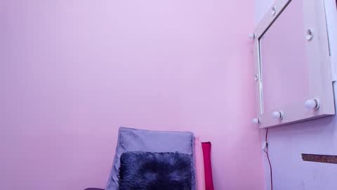 Snapshot of _kendall_07 chatting on 10.03.25 Kendall online show from 10.03.25