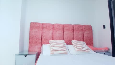 Snapshot of _kendall_07 chatting on 11.14.25 Kendall online show from 11.14.25