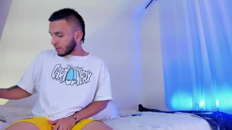 Snapshot of _kevin_xxx chatting on 02.06.25 online show from 02.06.25