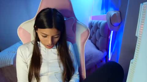 Snapshot of _khloe_sweet chatting on 04.21.26 khloe sweet online show from 04.21.26