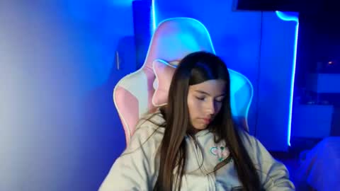 Snapshot of _khloe_sweet chatting on 05.27.26 khloe sweet online show from 05.27.26