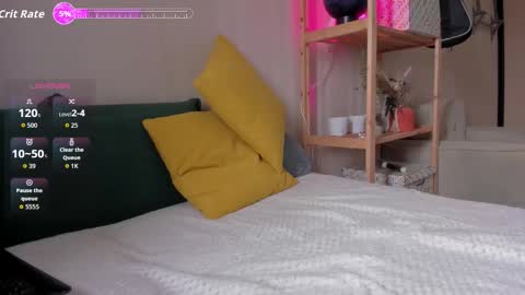 Kiara 0100 - 0700 UTC almost every day online show from 02.09.26