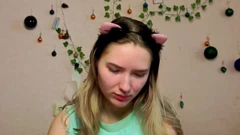 _kikiclark_ online show from 02.14.26