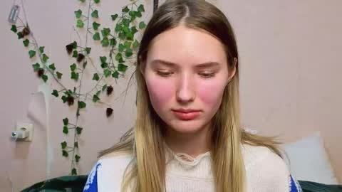 _kikiclark_ online show from 02.22.26