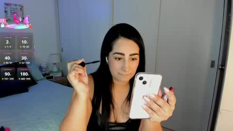 Snapshot of _kimdesire chatting on 05.02.26 Kim online show from 05.02.26