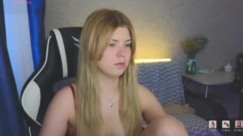 Molly   Emily online show from 05.25.26