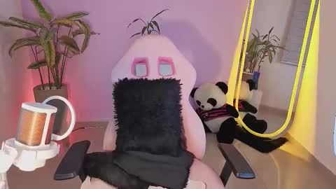 Kylie online show from 09.18.25