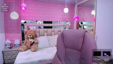 Laura online show from 01.14.26