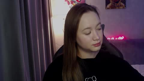 _lalune_ online show from 10.14.25