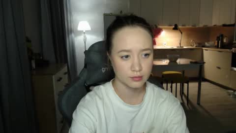 Snapshot of _lalune_ chatting on 02.17.26 _lalune_ online show from 02.17.26