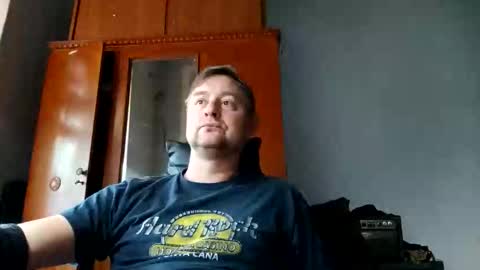 Snapshot of _lastjedi_ chatting on 11.18.25 OBI-WAN online show from 11.18.25