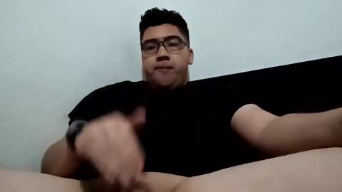 Snapshot of _leclerc_ chatting on 02.04.25 _leclerc_ online show from 02.04.25