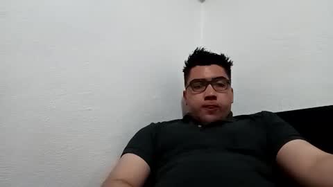 Snapshot of _leclerc_ chatting on 02.08.25 _leclerc_ online show from 02.08.25