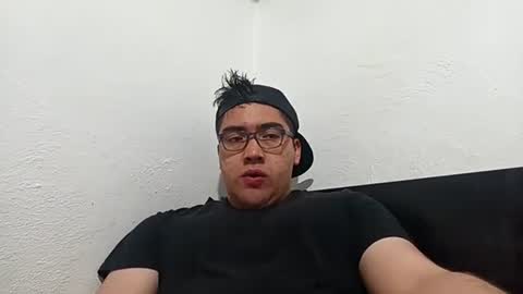 Snapshot of _leclerc_ chatting on 02.20.25 _leclerc_ online show from 02.20.25