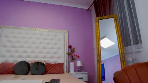 Lena Paul online show from 09.12.25