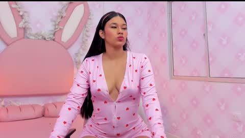  Lia Swan  online show from 02.02.26