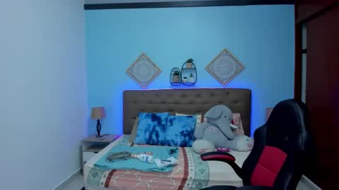 Snapshot of _lilly_miller chatting on 09.16.25 Liily online show from 09.16.25