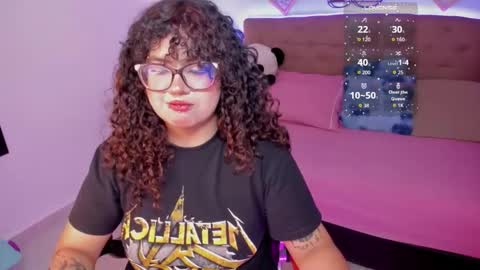 Snapshot of _lilly_miller chatting on 11.21.25 Liily online show from 11.21.25