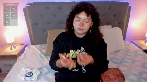 Snapshot of _lilly_miller chatting on 11.30.25 Liily online show from 11.30.25