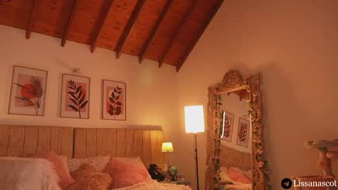 Lissana online show from 04.12.26