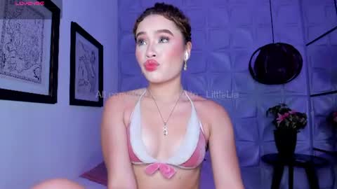 Snapshot of _littlelia chatting on 06.27.26 Anna online show from 06.27.26