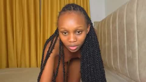 Littlevenus online show from 10.25.25