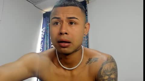 Snapshot of _logan_colton_ chatting on 11.13.25 _logan_colton_ online show from 11.13.25