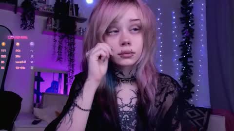 Lolly online show from 12.21.25