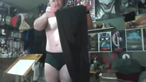 Snapshot of _longfellow chatting on 03.07.26 That guy online show from 03.07.26