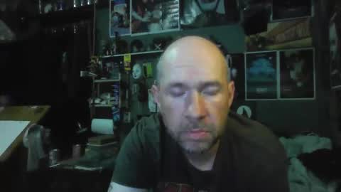 Snapshot of _longfellow chatting on 03.09.26 That guy online show from 03.09.26