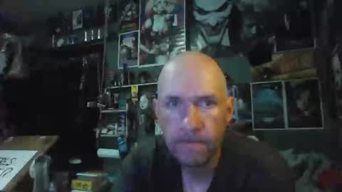 Snapshot of _longfellow chatting on 03.25.26 That guy online show from 03.25.26