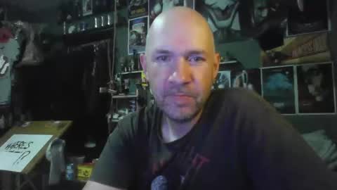 Snapshot of _longfellow chatting on 03.26.26 That guy online show from 03.26.26