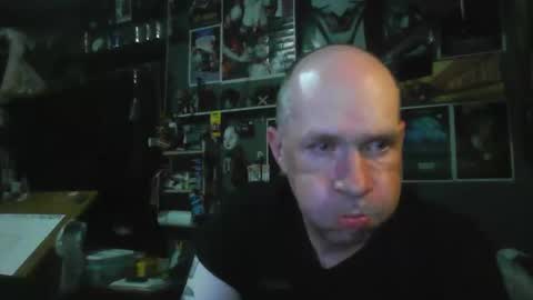 Snapshot of _longfellow chatting on 04.01.26 That guy online show from 04.01.26