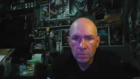 Snapshot of _longfellow chatting on 04.02.26 That guy online show from 04.02.26