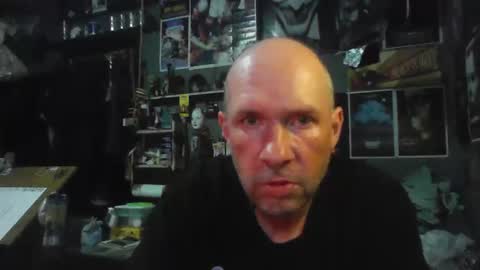 Snapshot of _longfellow chatting on 04.06.26 That guy online show from 04.06.26