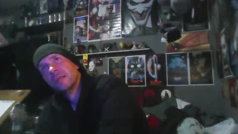 Snapshot of _longfellow chatting on 04.08.26 That guy online show from 04.08.26