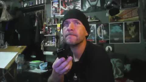 Snapshot of _longfellow chatting on 04.10.26 That guy online show from 04.10.26