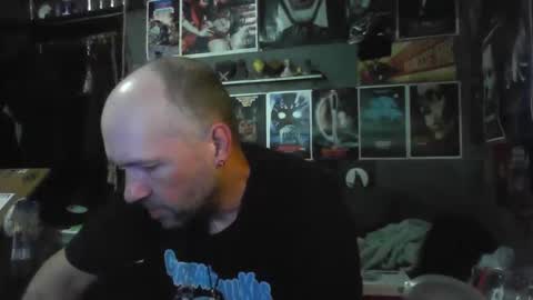 Snapshot of _longfellow chatting on 04.12.26 That guy online show from 04.12.26