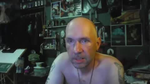 Snapshot of _longfellow chatting on 06.26.26 That guy online show from 06.26.26